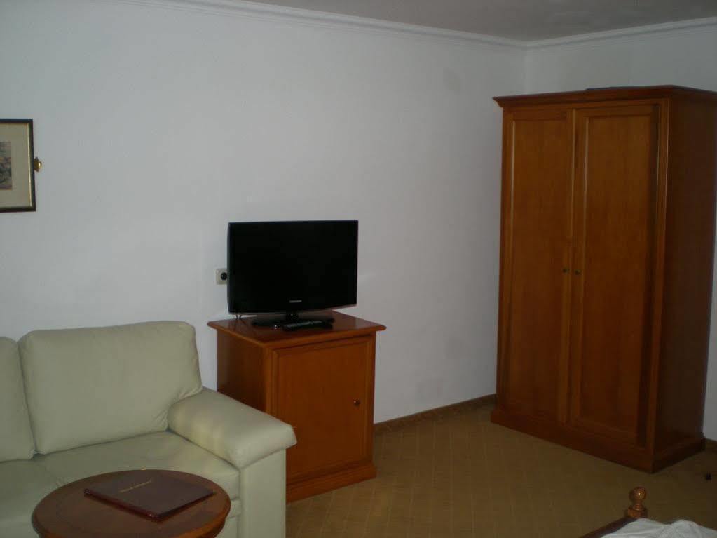 Hotel Waldheim Garni مايرهوفن المظهر الخارجي الصورة